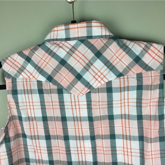 Wrangler Wrancher Pearl Snap Plaid Sleeveless Western Shirt Women's Large L EUC - Picture 7 of 11